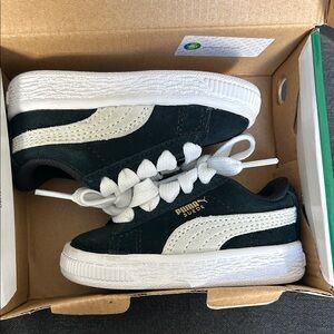 Puma Suede Classic Black and White Shoes